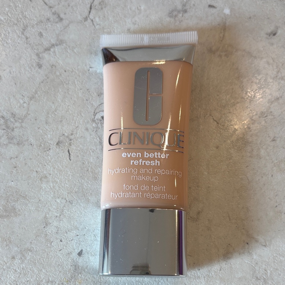 Clinique Even Better Refresh Foundation - Tan